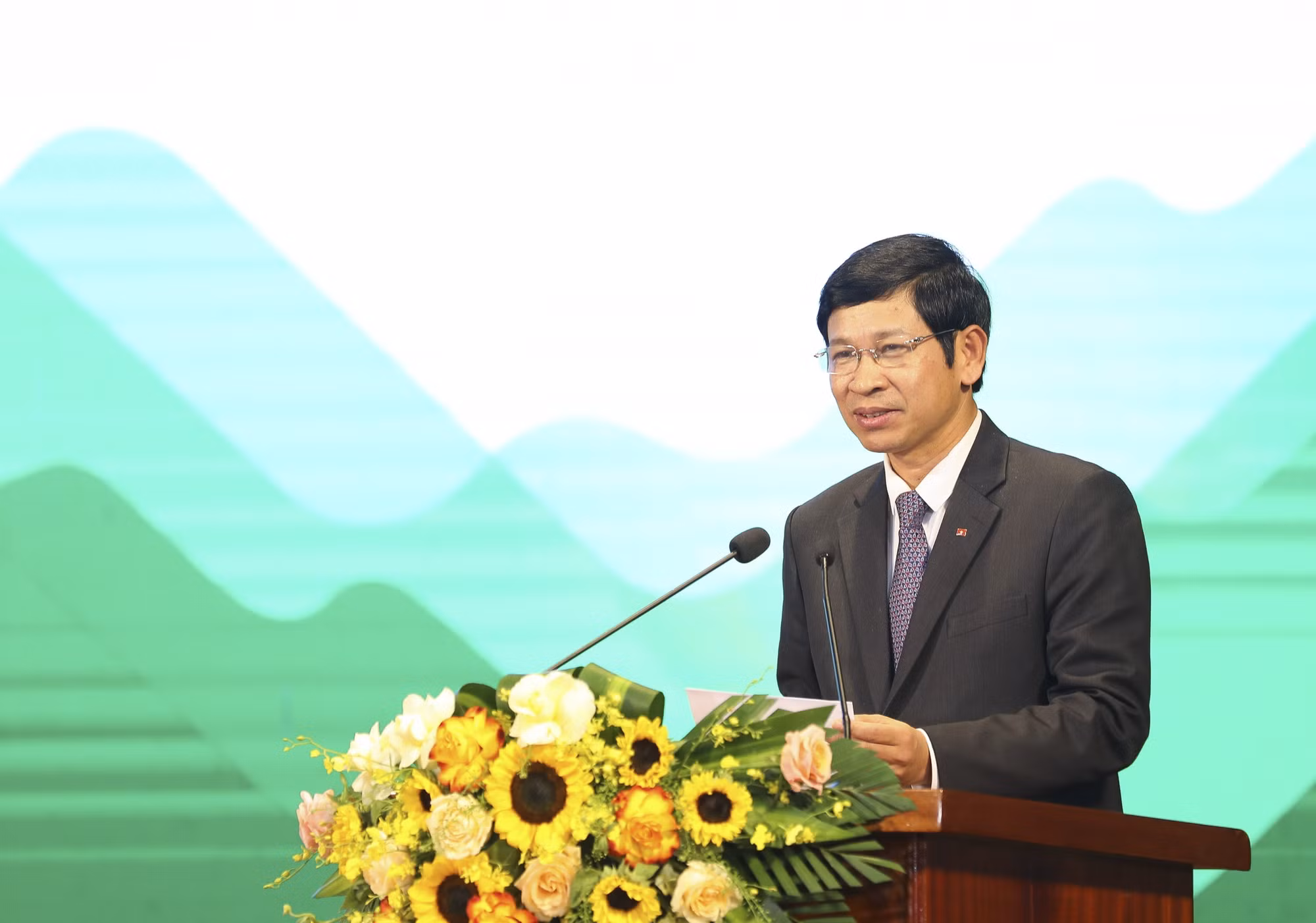 potal-hoi-nghi-tong-ket-nam-du-lich-quoc-gia-dien-bien-2024-7770439-1.jpg