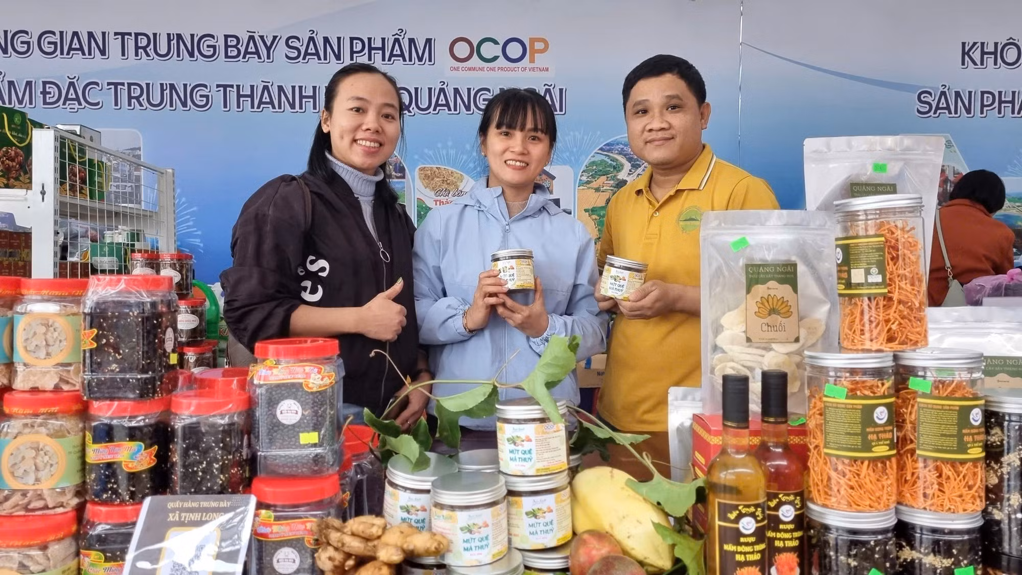 potal-quang-ngai-to-chuc-chuong-trinh-khong-gian-trung-bay-san-pham-ocop-7780258.jpg