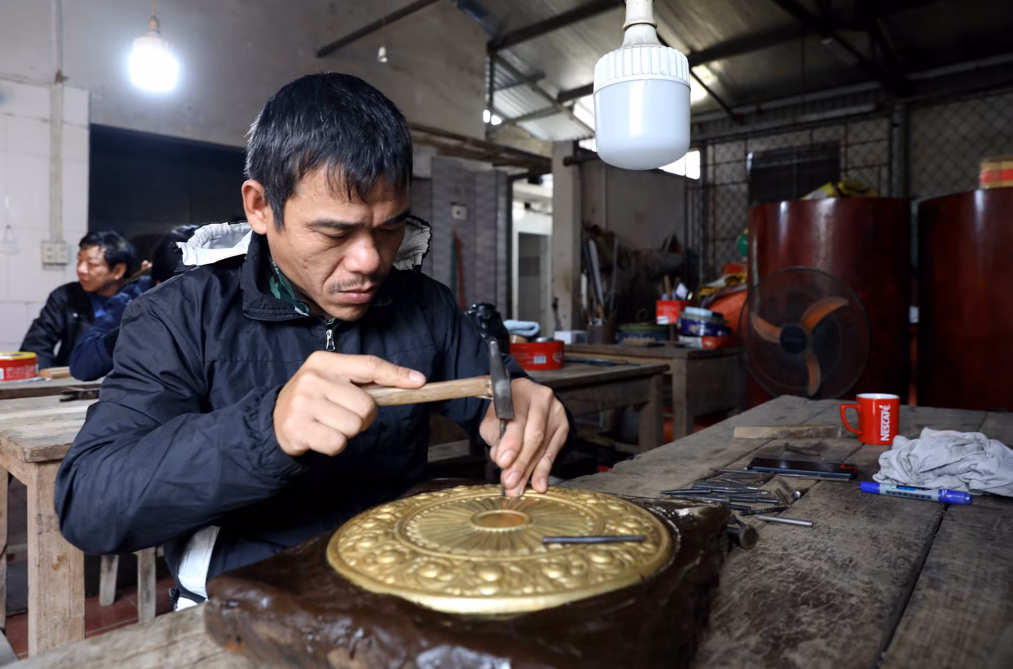 potal-gin-giu-tinh-hoa-lang-nghe-cham-bac-dong-xam-thai-binh-7776266.jpg