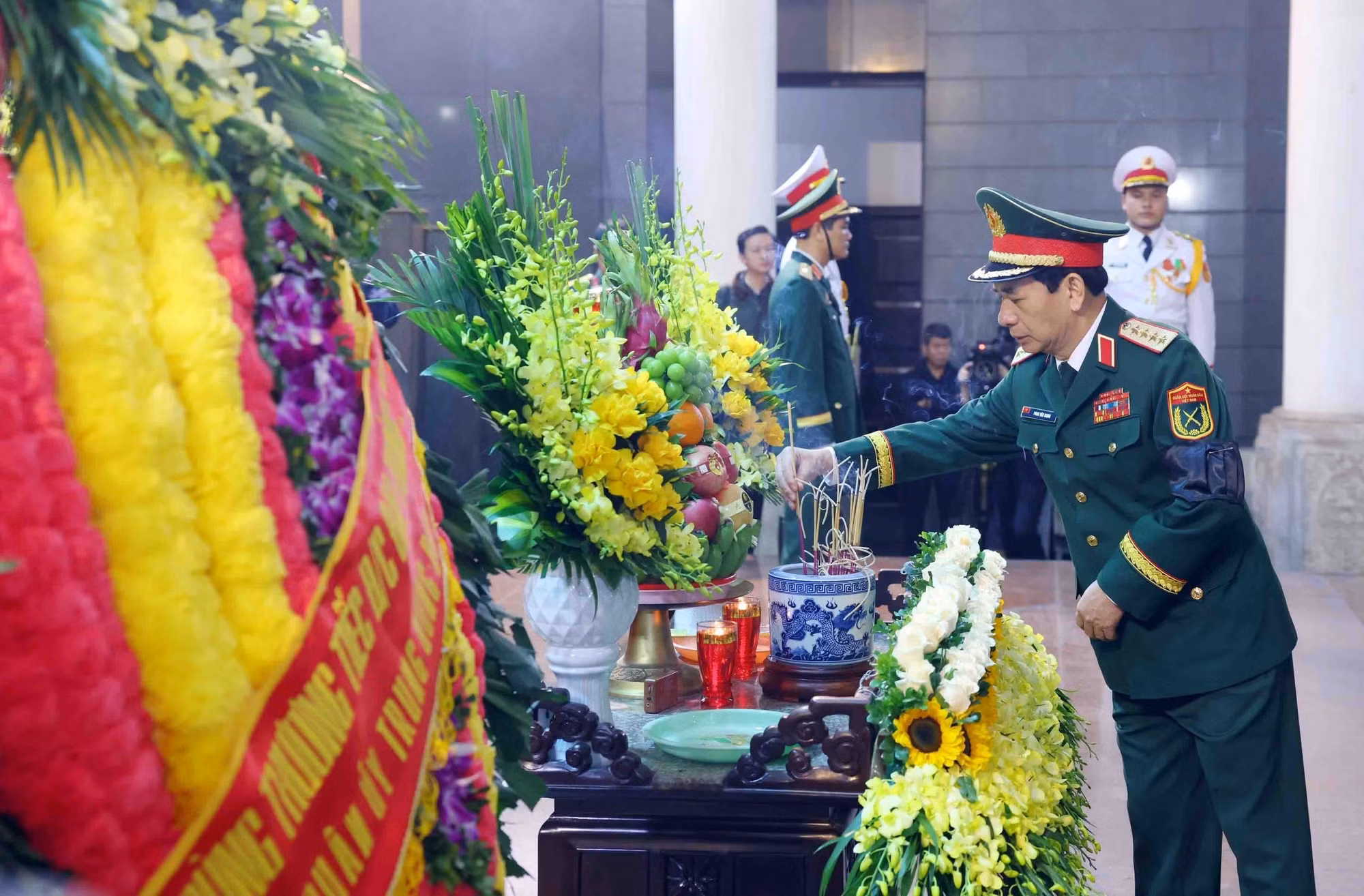 potal-le-tang-dai-tuong-nguyen-quyet-7777917.jpg