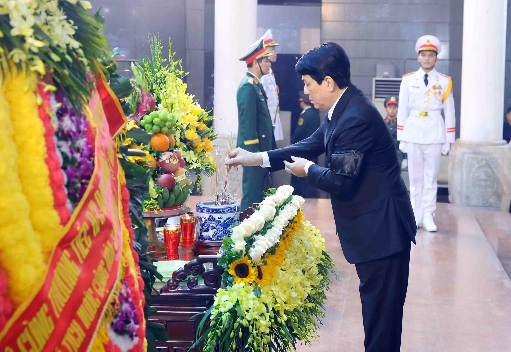 potal-le-tang-dai-tuong-nguyen-quyet-7777868.jpg