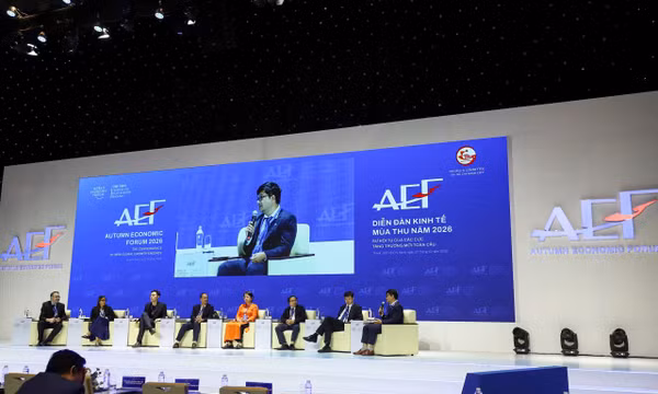 Các diễn giả tham gia thảo luận tại phiên chuyên đề “Năng lực tự chủ AI (AI Sovereign).