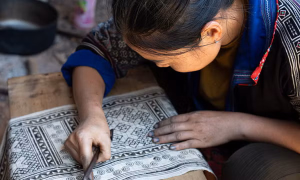 Nghề dệt truyền thống dân tộc Mông.