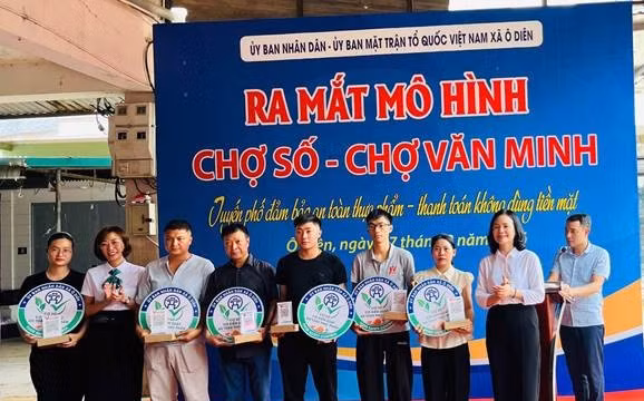 Mô hình chợ số tại xã Ôn Diên