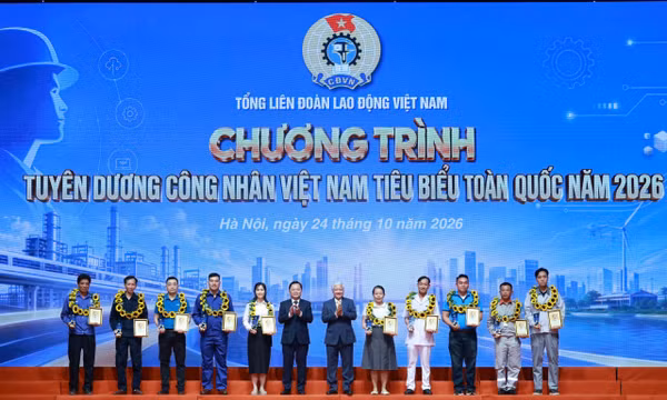 Tuyên dương 10 công nhân Việt Nam tiêu biểu năm 2026.