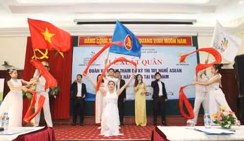 Lễ xuất quân Đoàn Việt Nam tham dự Kỳ thi Tay nghề ASEAN X ảnh 1