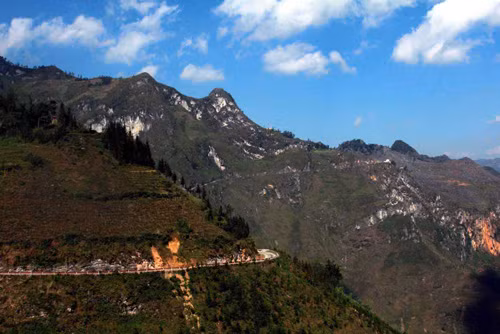 Hùng vĩ Cao nguyên đá Đồng Văn ảnh 2