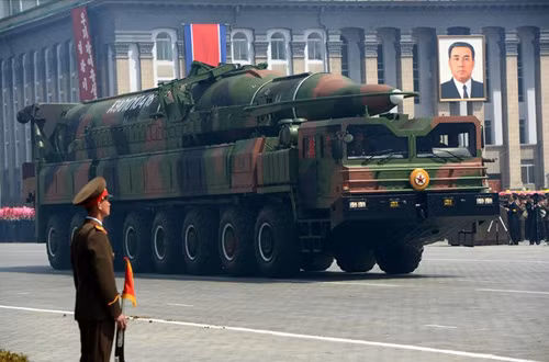 Triều Tiên có thể sản xuất gần 80 đầu đạn hạt nhân trước 2020? ảnh 1