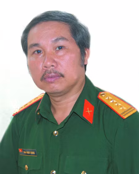 Người lính và những câu thơ hát suốt thời trai trẻ ảnh 1