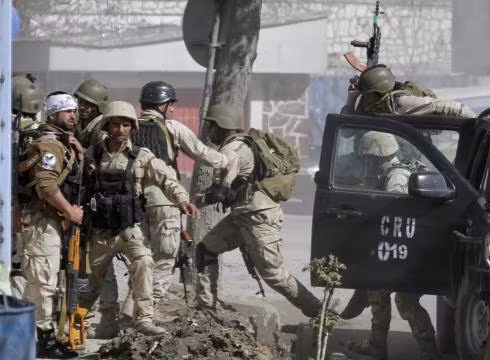 Đánh bom ở Afghanistan, nhiều cảnh sát thiệt mạng ảnh 1