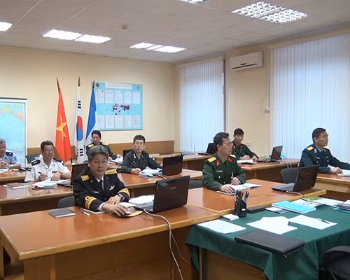 Sĩ quan Việt Nam tại Học viện Bộ tổng tham mưu các LLVT Nga ảnh 2