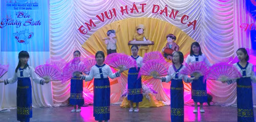 Thiếu nhi Việt Nam tại Séc 'vui hát dân ca' ảnh 3