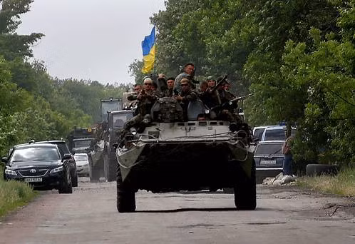 Donetsk nhận định Ukraine chuẩn bị tấn công tổng lực ảnh 1