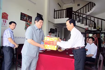 Ban Chỉ đạo Tây Nam bộ chúc mừng Giáng sinh tại Hậu Giang ảnh 1