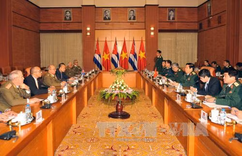 Đoàn đại biểu quân sự cấp cao Cuba thăm Việt Nam ảnh 2