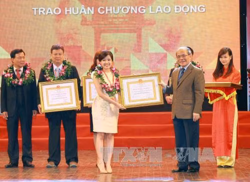 Chủ tịch Quốc hội Nguyễn Sinh Hùng dự 'Đêm Doanh nghiệp 2014' ảnh 1