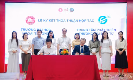 Hợp tác kết nối ba nhà trong đào tạo nhân lực thương mại số