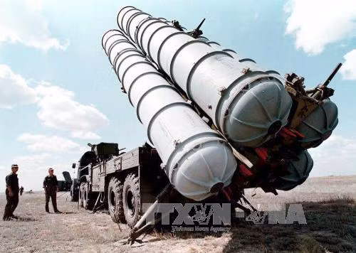 Tập đoàn vũ khí Nga sẵn sàng bán S-300 cho Iran ảnh 1