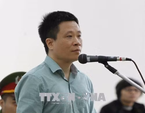Xử phúc thẩm Hà Văn Thắm: Xét hỏi việc chiếm đoạt 69 tỷ đồng qua BSC Việt Nam ảnh 2