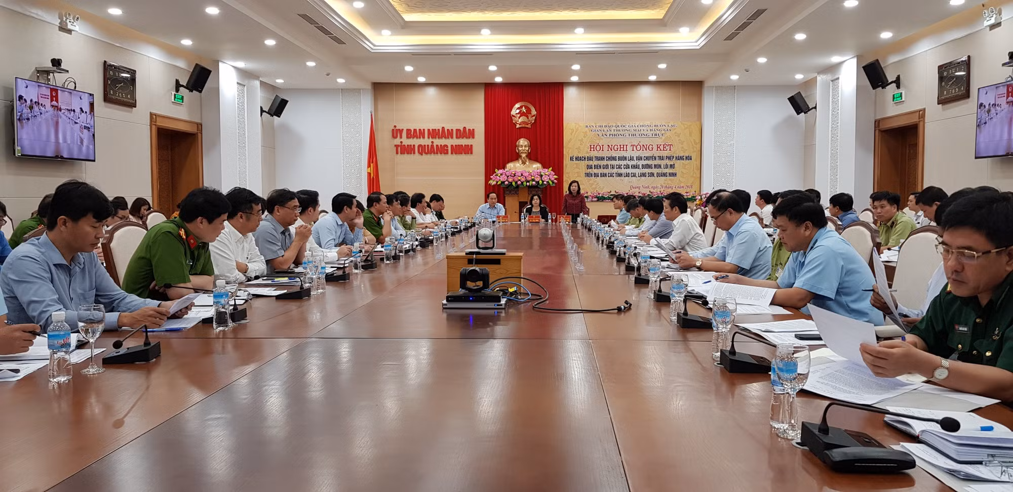 Buôn lậu tại các tỉnh trọng điểm biên giới phía Bắc 'hạ nhiệt' ảnh 1