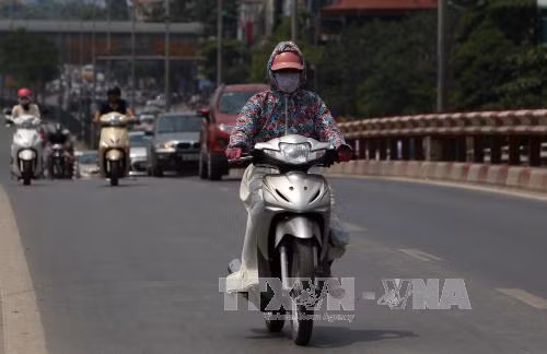 Thời tiết 22/4: Nắng nóng xuất hiện nhiều nơi, nhiệt độ lên đến 36 - 37 độ C ảnh 1
