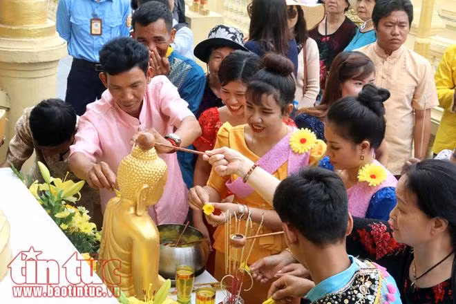 Tết Chôl Chnăm Thmây của đồng bào Khmer tại Hà Nội ảnh 13