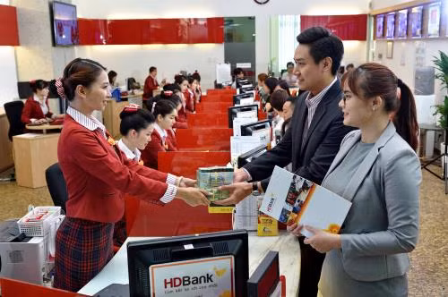 VietinBank 'rút lui' thương vụ sáp nhập với PGBank ảnh 1