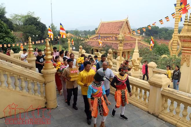 Tết Chôl Chnăm Thmây của đồng bào Khmer tại Hà Nội ảnh 5