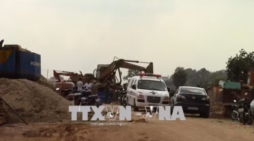 Một công nhân tử vong do máy xúc đất va trúng đầu tại Bình Dương ảnh 1