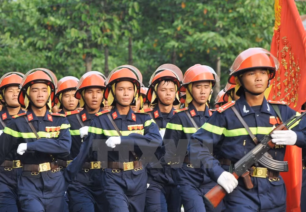 Hiệu quả rõ rệt từ việc tinh gọn, sắp xếp bộ máy - Bài 1: Bộ Công an bỏ cấp trung gian, tinh gọn bộ máy ảnh 2
