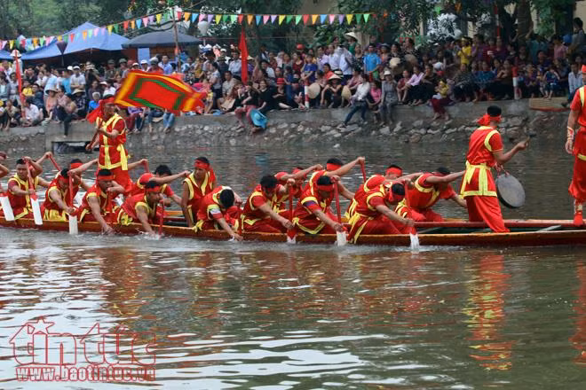 Làng hoa Tây Tựu bỗng chốc rộn rã trong lễ hội bơi Đăm truyền thống ảnh 14