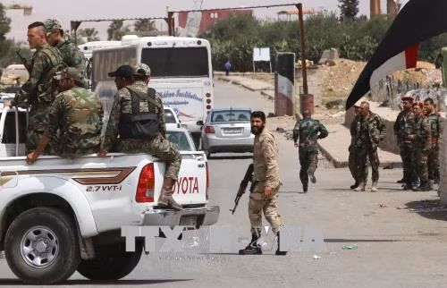 Syria sơ tán các cơ sở quân sự ở Damascus ảnh 1