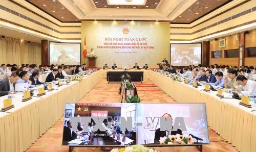 Thủ tướng Nguyễn Xuân Phúc: Tháo gỡ thủ tục rườm rà trong đầu tư xây dựng ảnh 2