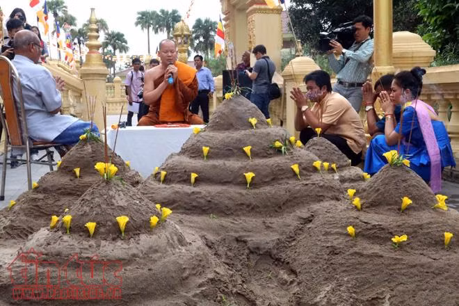 Tết Chôl Chnăm Thmây của đồng bào Khmer tại Hà Nội ảnh 9