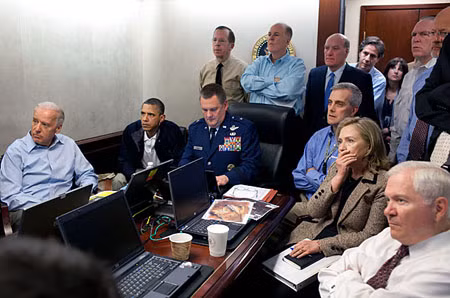 Hé lộ chi tiết vụ tiêu diệt Bin Laden - Kỳ 4 : Sự cố bất ngờ ảnh 1