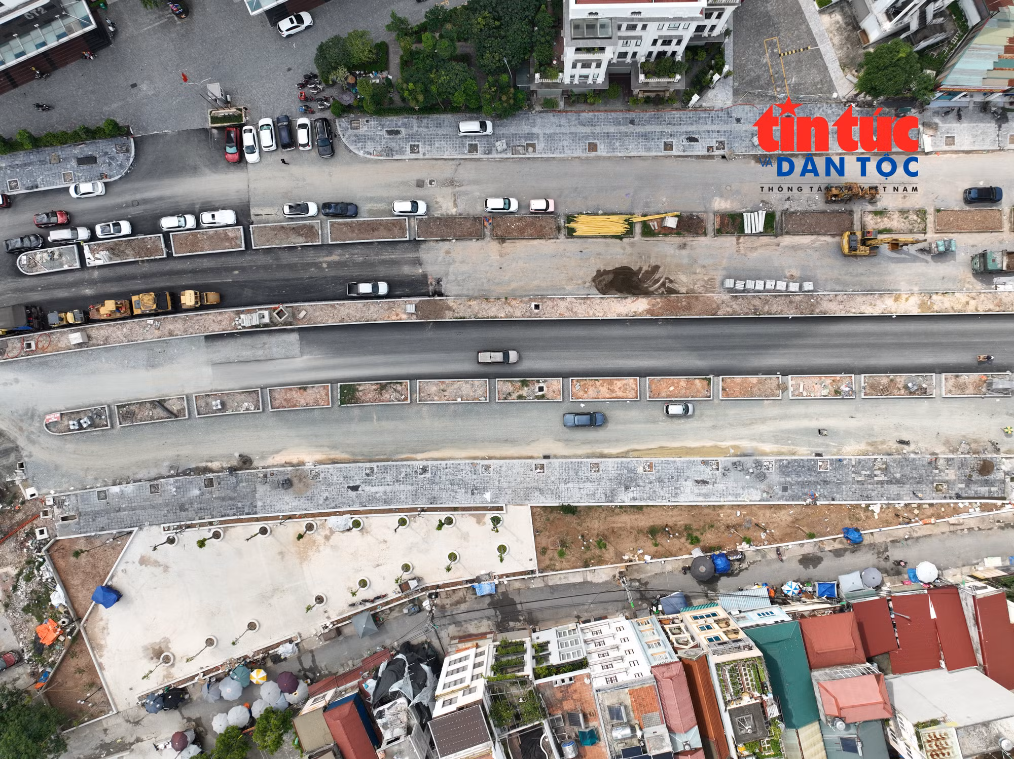 Đơn vị thi công cho biết, tiến độ dự án bị ảnh hưởng bởi thời tiết, đặc biệt là các đợt mưa lớn kéo dài trong tháng 8 và tháng 9.