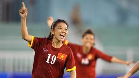 Thành Lương lập kỷ lục 4 lần giành Quả bóng Vàng ảnh 2
