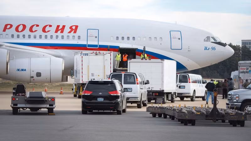 Tổng thống Putin mời con các nhà ngoại giao bị Mỹ trục xuất dự tiệc năm mới ảnh 1
