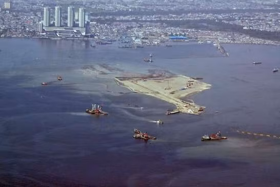 Thủ đô Jakarta của Indonesia đang chìm dần ảnh 1