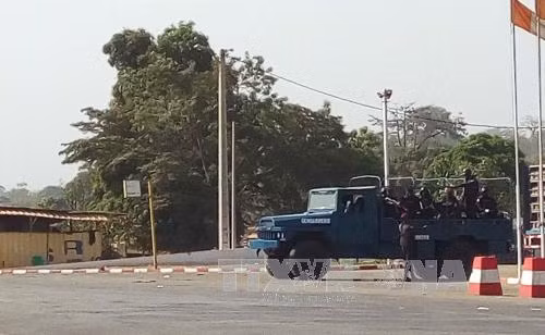 Dồn dập xảy ra binh biến tại 3 thành phố lớn ở Cote d'Ivoire ảnh 1
