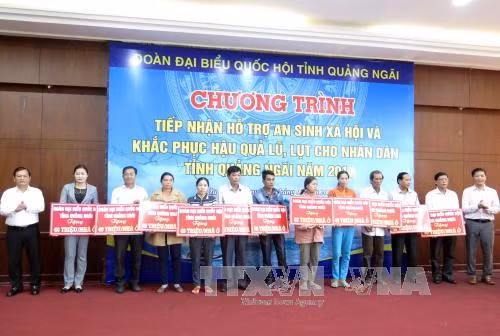 Hơn 7 tỷ đồng hỗ trợ người nghèo khắc phục hậu quả lũ lụt ảnh 1