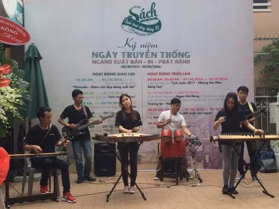 Gần 500.000 bản sách được tiêu thụ tại đường sách TP Hồ Chí Minh ảnh 1