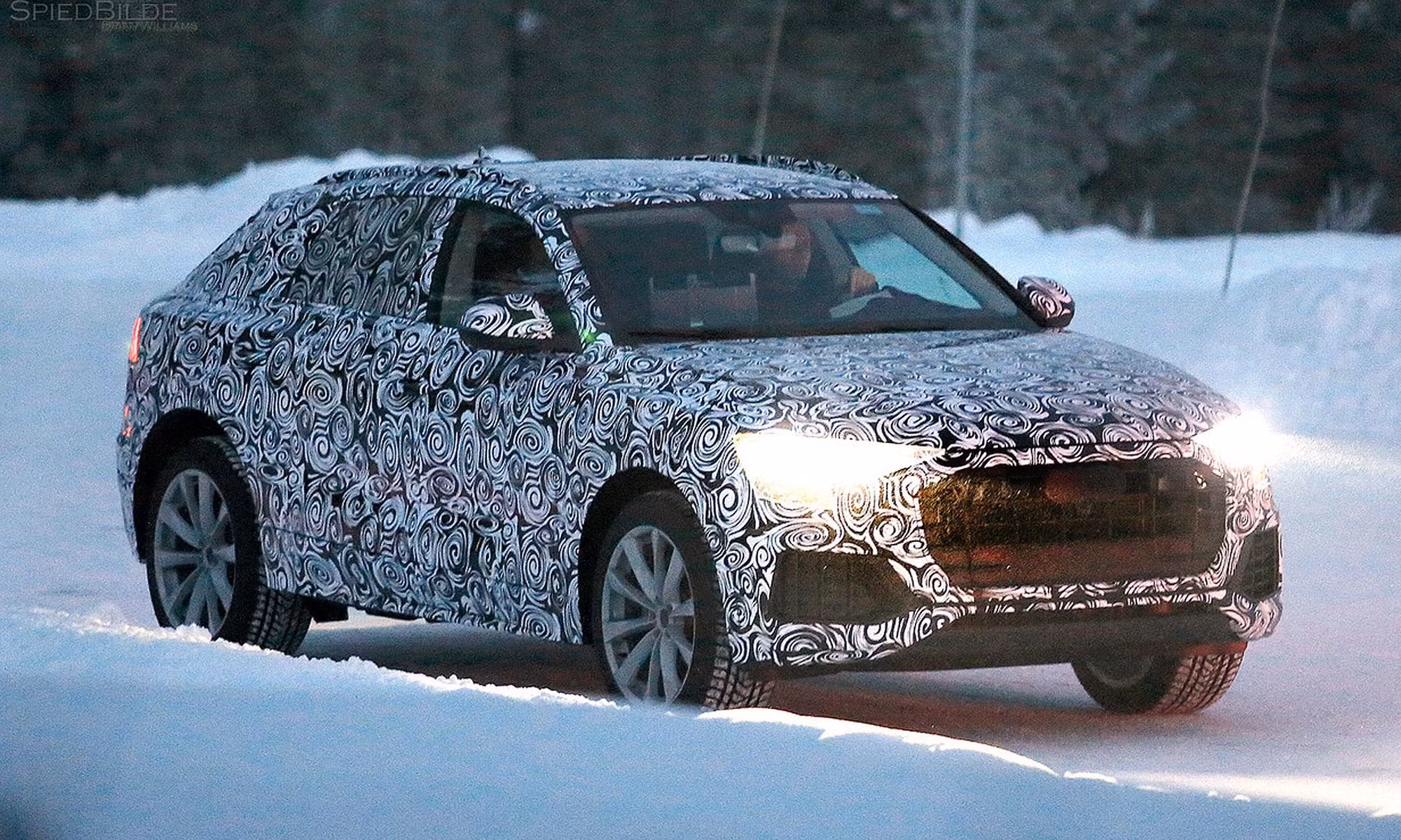 Paparazzi chộp cảnh Audi Q8 thử nghiệm trong băng tuyết Phần Lan ảnh 1