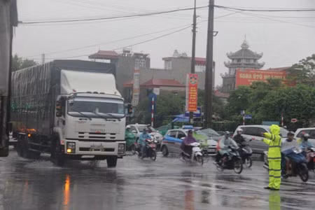 CSGT Hà Nội gần gũi hơn trong lòng dân ảnh 3