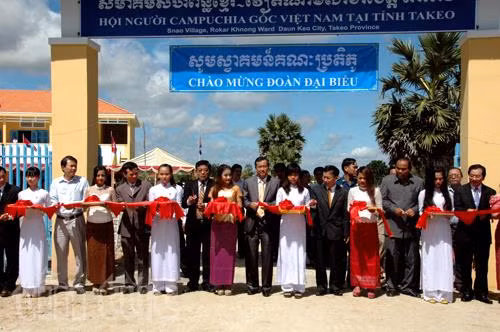 Khánh thành trường Hữu nghị Campuchia-Việt Nam tỉnh Takeo ảnh 1