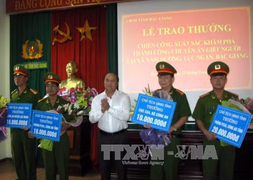 Khen thưởng thành tích phá án giết người phân xác phi tang tại Bắc Giang ảnh 1