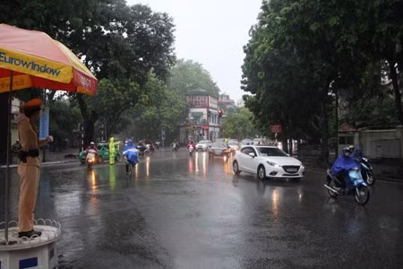 CSGT Hà Nội gần gũi hơn trong lòng dân ảnh 2