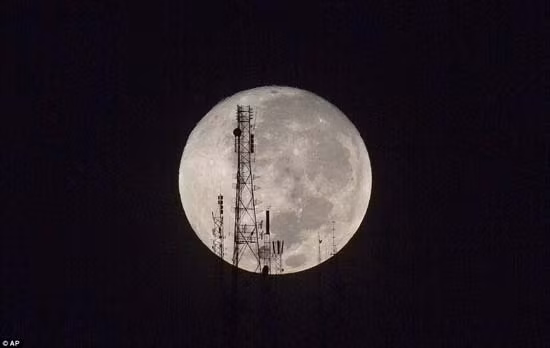 Ngẩn ngơ vẻ đẹp huyền bí của “siêu trăng” ảnh 7