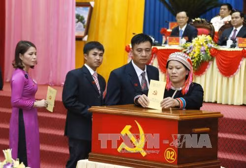 Đưa Hà Giang sớm thoát khỏi tình trạng đặc biệt khó khăn ảnh 2