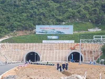 Thông xe hầm Cổ Mã và động thổ hầm Cù Mông ảnh 1
